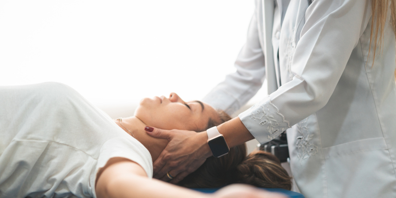 Why More Women Are Seeking a Female Chiropractor